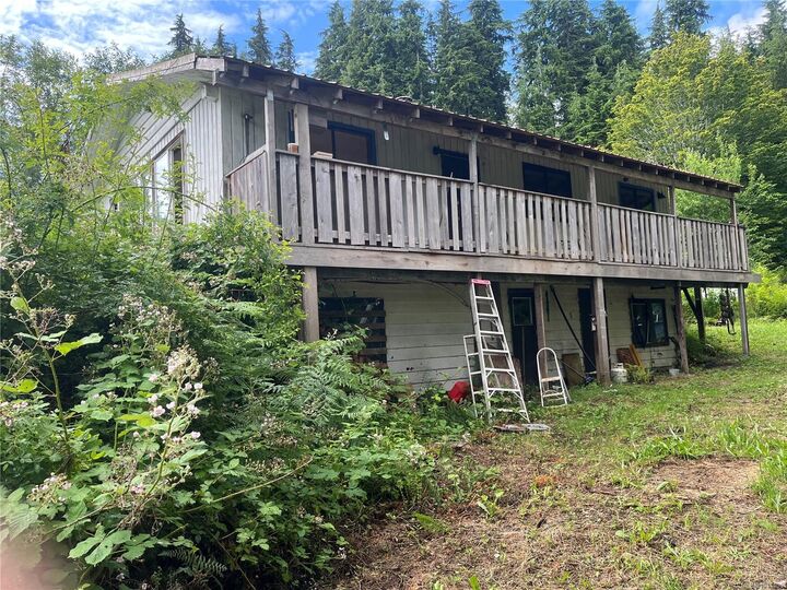 Property Photo: E-575 Quatsino Rd BC V0N 2V0
