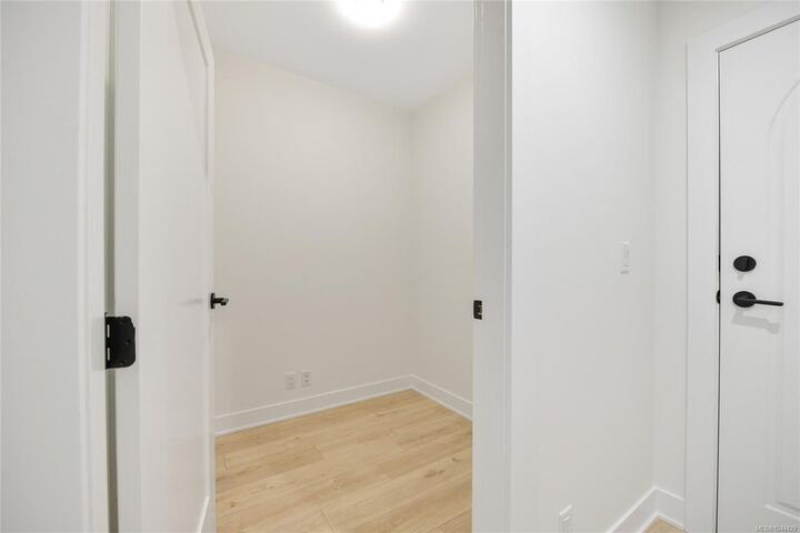 Property Photo: 1114 Samar Cres #304 BC V9B 7C5