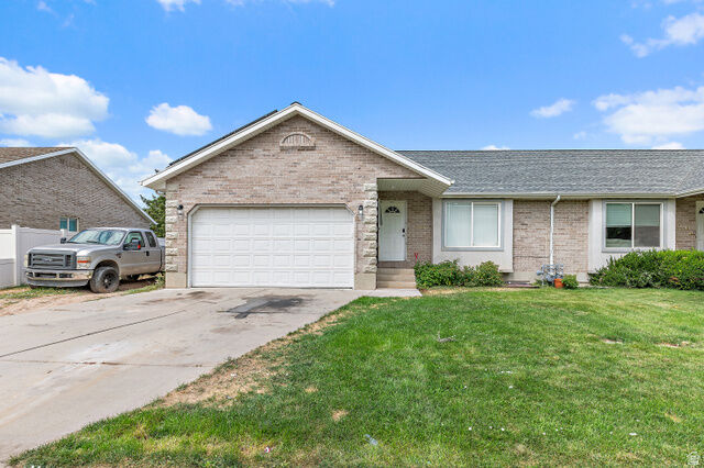 Property Photo:  1566 S 2000 E  UT 84660 