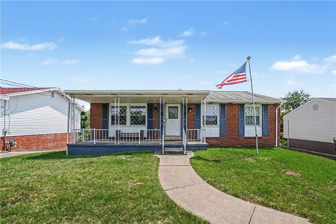 Property Photo:  411 Palomino Dr  PA 15071 