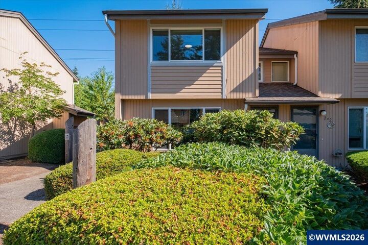 Property Photo:  247 McNary Heights Dr N  OR 97303 