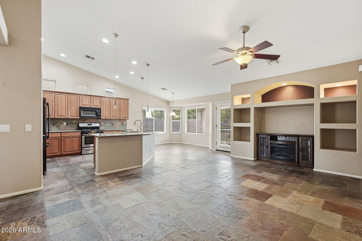 Property Photo: 3562 E Red Oak Lane AZ 85297