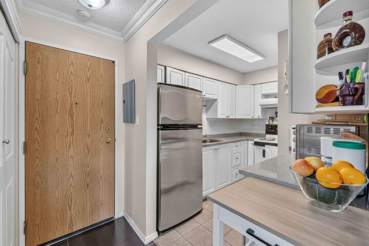 Property Photo: 10560 154 Street 101 BC V3R 8A3