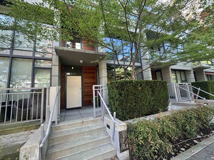 112 W 1st Avenue — photo 1
