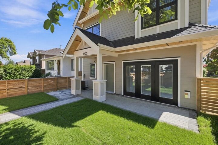 Property Photo: 3206 E Georgia Street BC V5K 2L3
