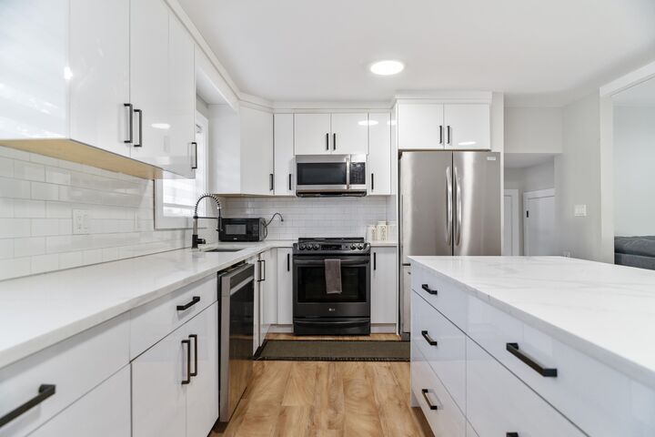 Property Photo: 16235 28 Avenue BC V3Z 0E4