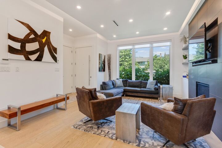 Property Photo: 609 E 4th Street BC V7L 1J9