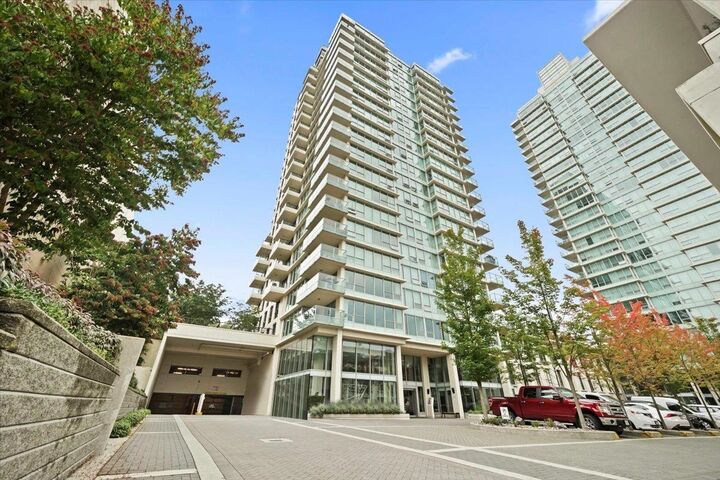 Property Photo: 2200 Douglas Road 807 BC V5C 5A7