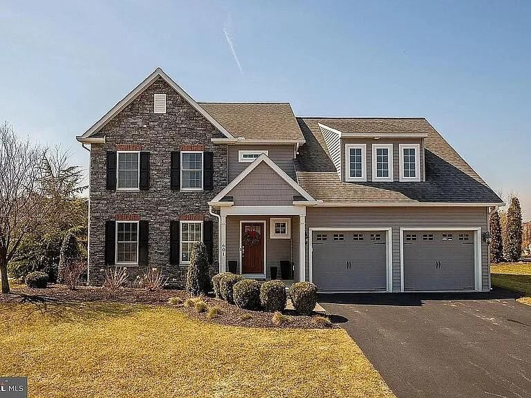 Property Photo: 601 Frome Avenue PA 17543