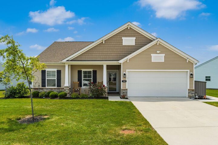 Property Photo:  319 Mannaseh W Drive  OH 43023 