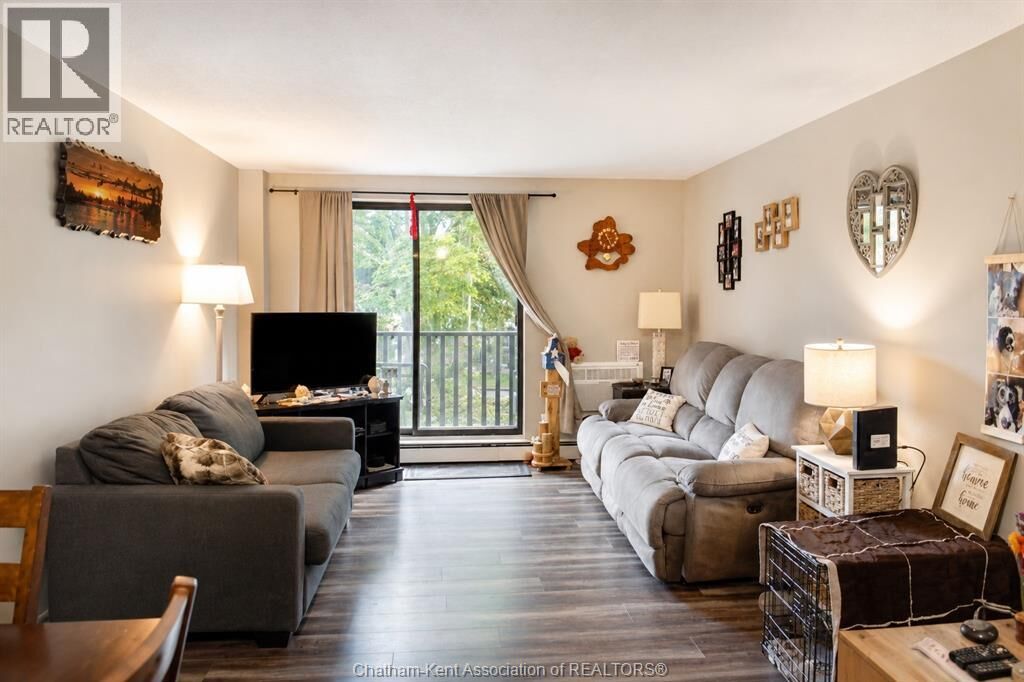 Property Photo: 225 Campus Parkway Parkway 212 ON N7L 4X2