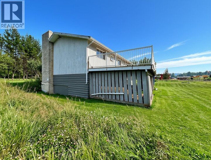 Property Photo: 3049 Campbell Avenue BC V0L 1G0