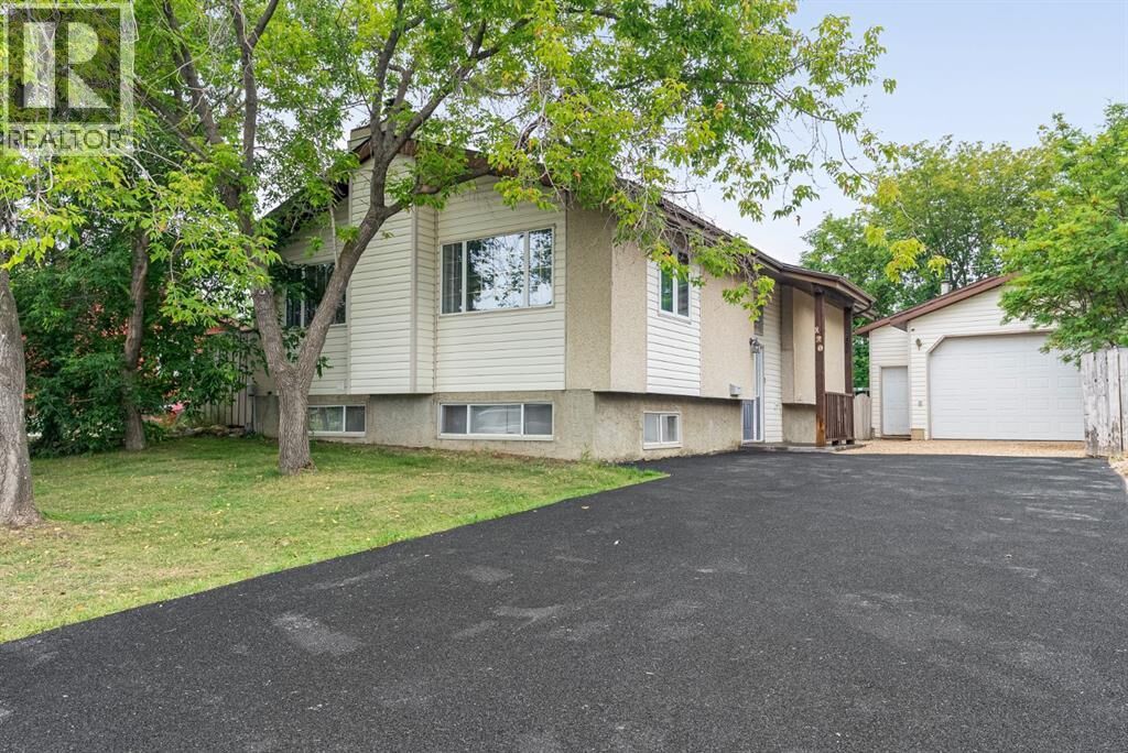 Property Photo:  120 Dowd Road  AB T9K 1B9 