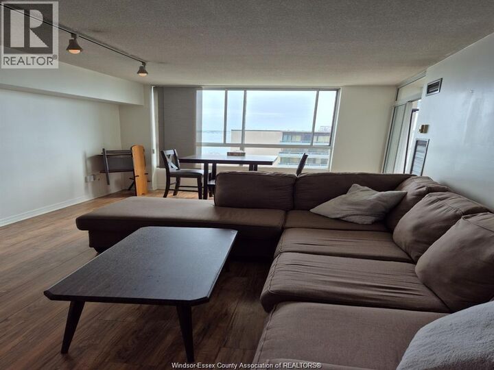 Property Photo:  75 Riverside Drive East 1706  ON N9A 7C4 