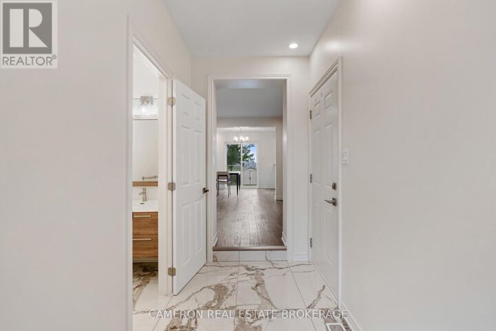 Property Photo: 72 Sunset Boulevard ON K6H 7M3