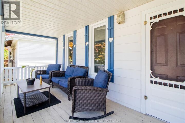 Property Photo:  16 Sheldon Avenue  ON N7L 3M3 