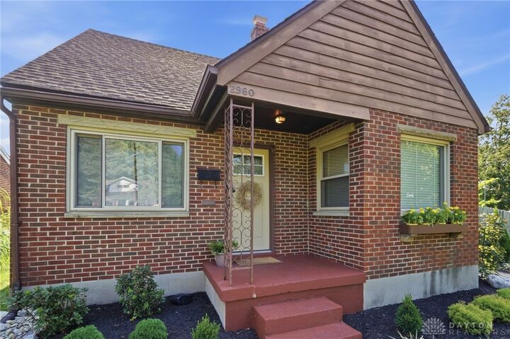 Property Photo: 2960 Oakland Avenue OH 45409