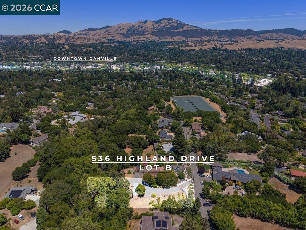 Property Photo: 536 Highland Dr, Lot B CA 94526