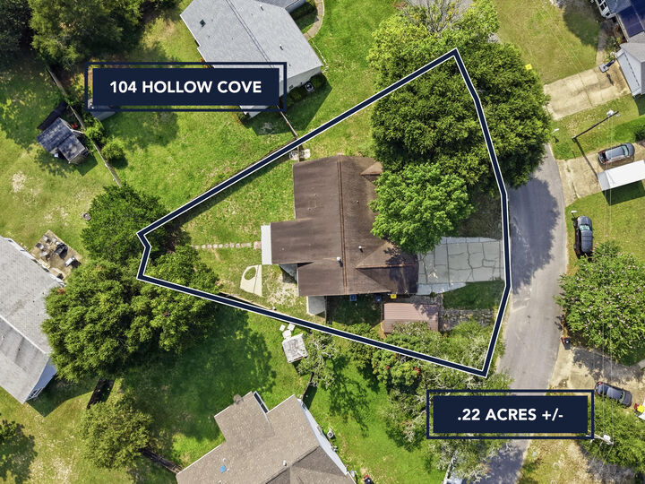 Property Photo: 104 Hollow Cove FL 32539