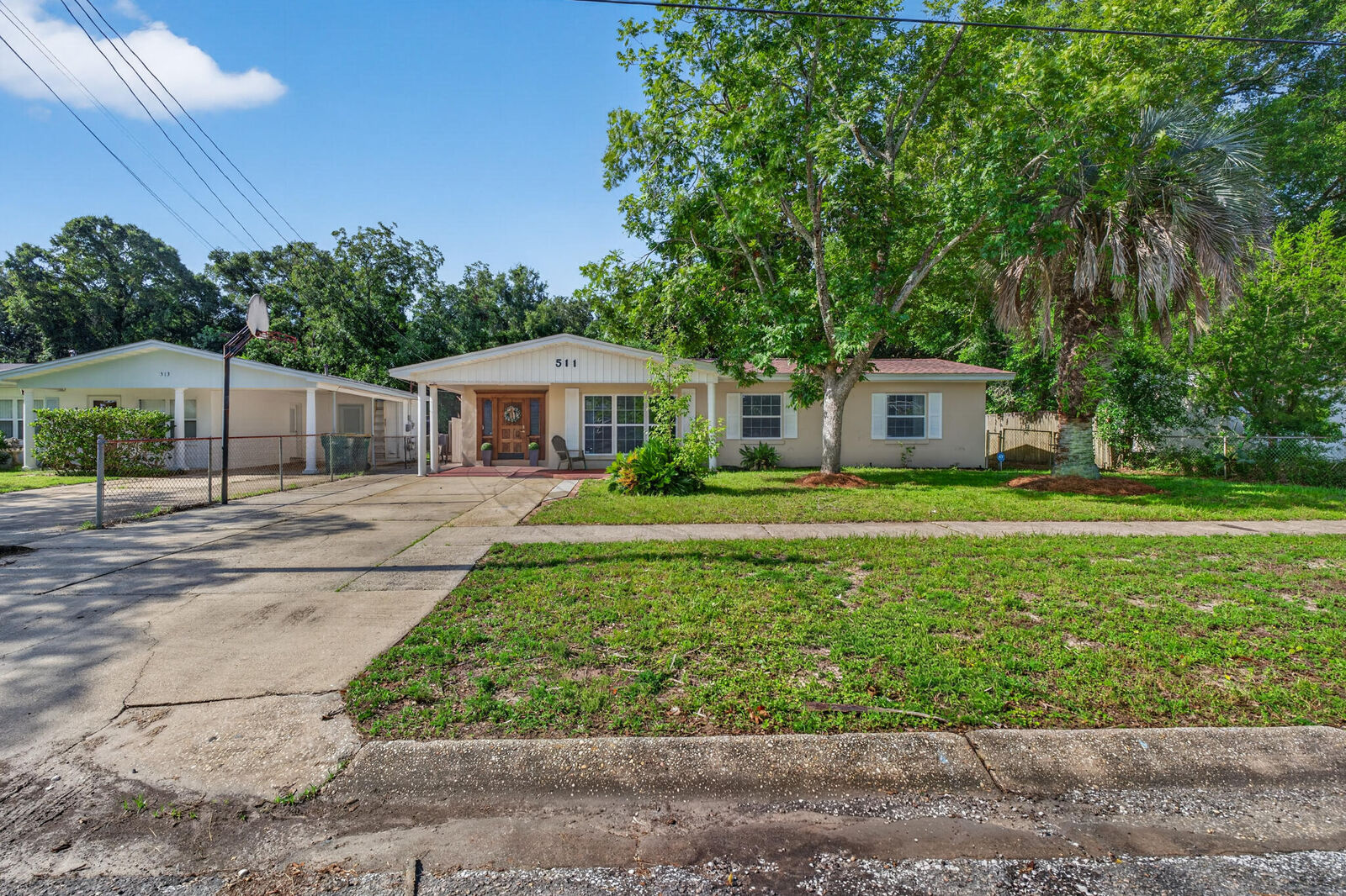Property Photo:  511 Pelham Street  FL 32547 