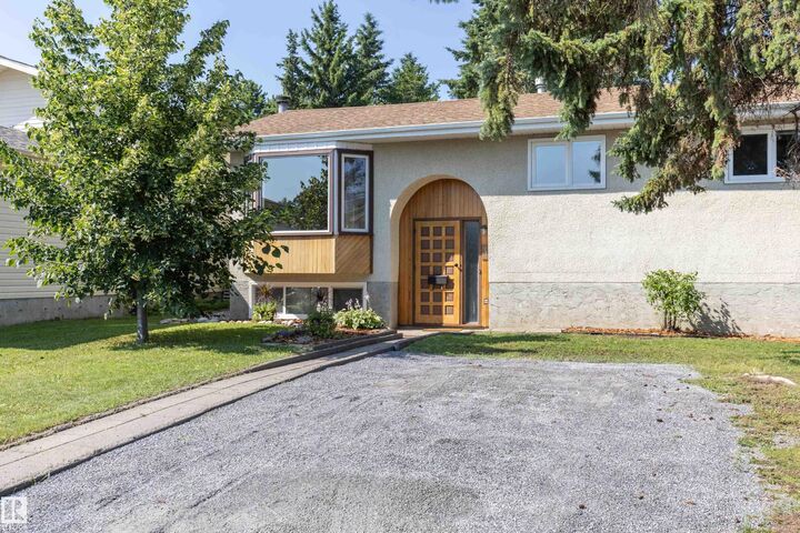 Property Photo:  1108 39 Street NW  AB T6L 2K7 