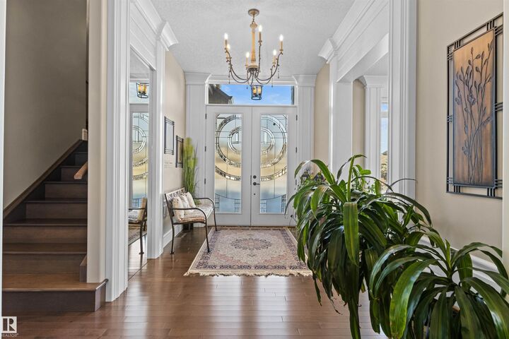 Property Photo:  2796 Wheaton Drive NW  AB T6W 2M6 