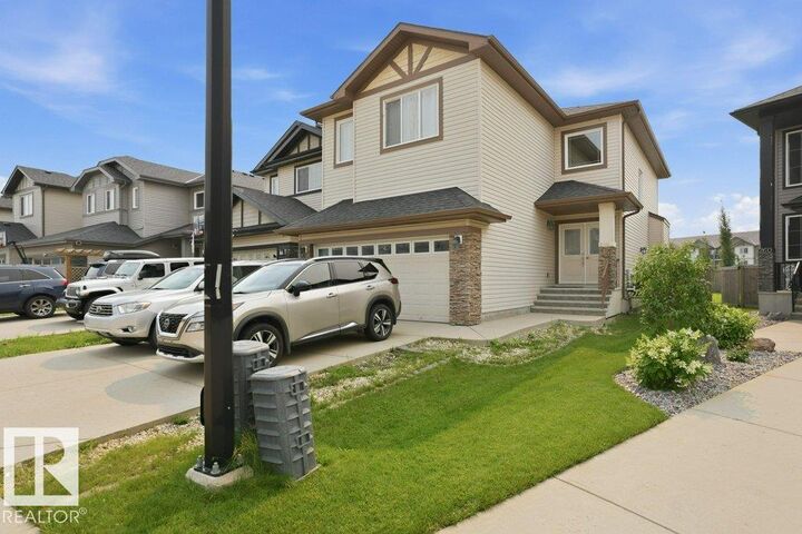 258 Albany Drive NW — photo 1