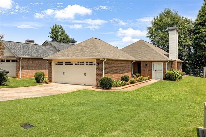 Property Photo: 3357 Salem Cove Trail SE GA 30013