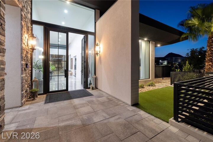 Property Photo: 13 Rainbow Point Place NV 89011