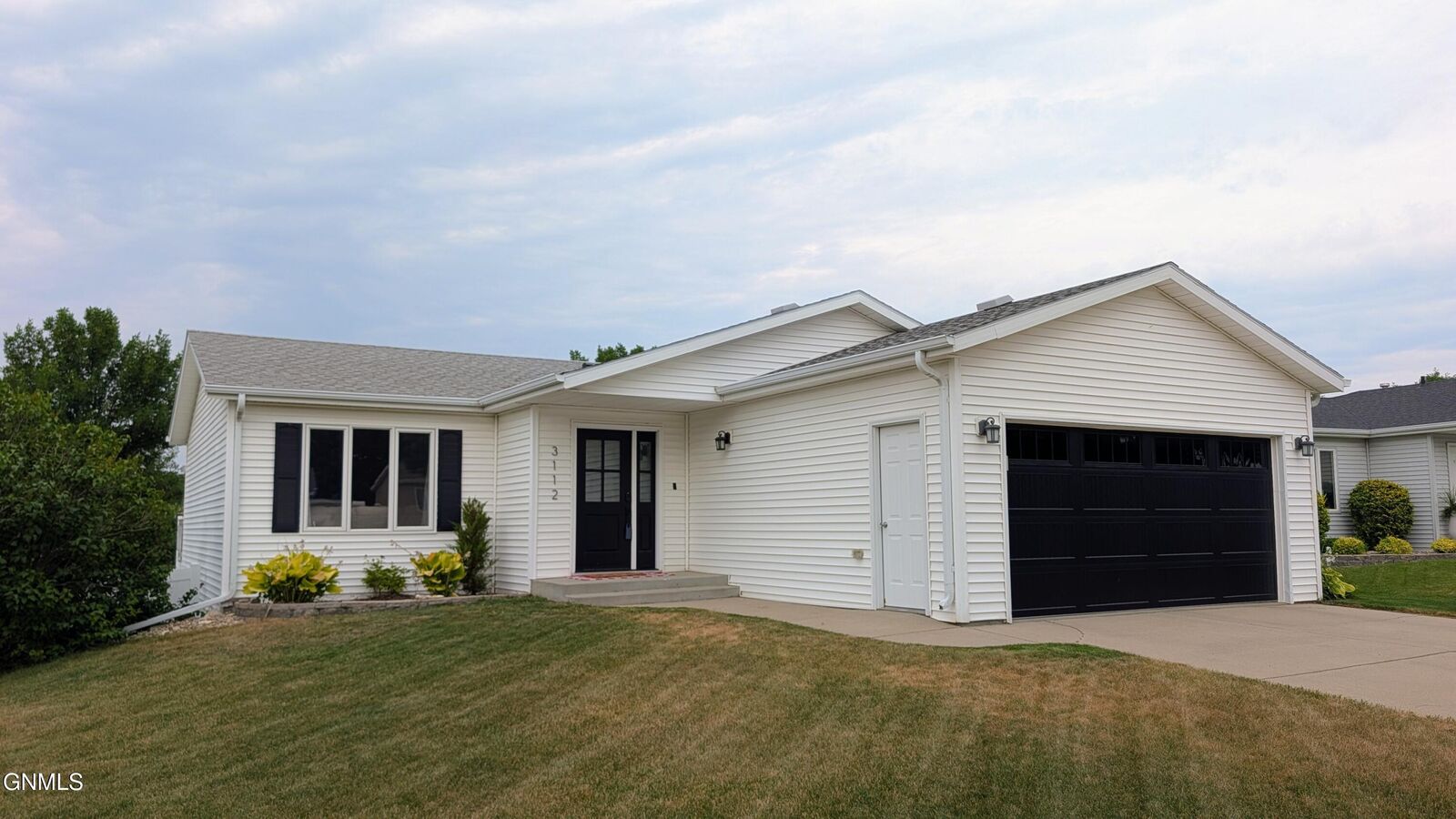 Property Photo:  3112 Stonewall Drive  ND 58503 