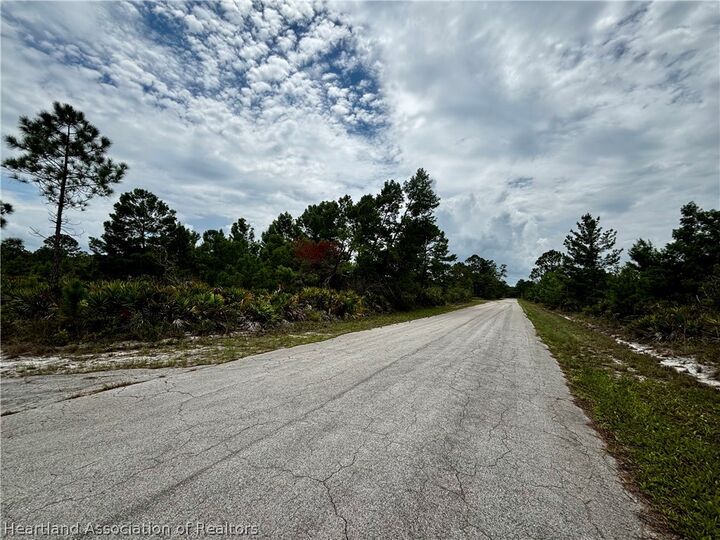 Property Photo:  3342 Barn Swallow Avenue  FL 33852 