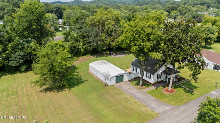 Property Photo: 120 Shipe Rd TN 37849