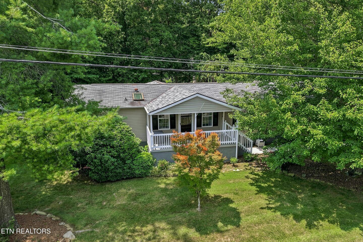 Property Photo: 128 Prestonwood Drive TN 38558