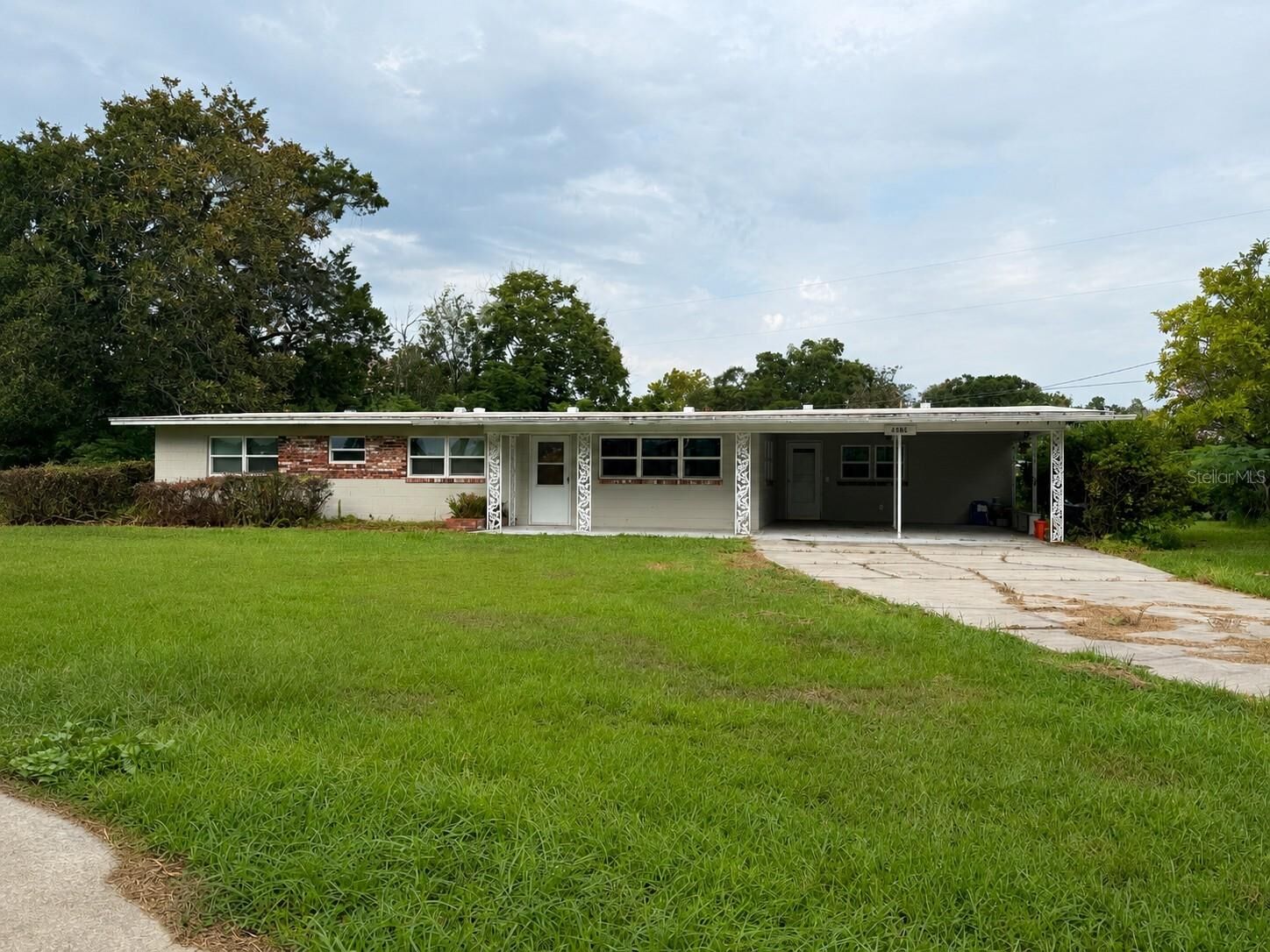 Property Photo:  16726 NW County Road 235A  FL 32615 