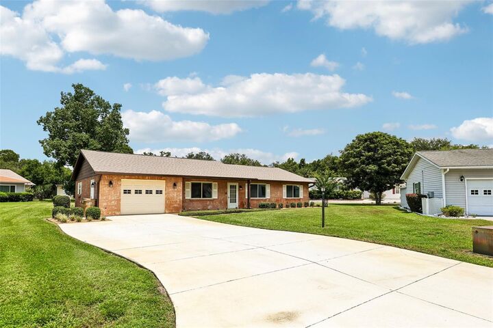 Property Photo:  70 Stone Haven Court  FL 34788 
