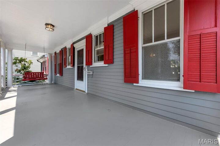 Property Photo: 231 E Argonne Drive MO 63122