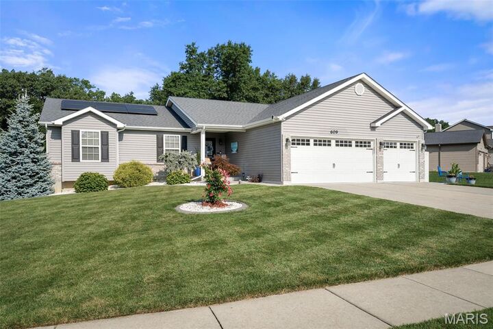 Property Photo: 609 Courageous Lane MO 63385