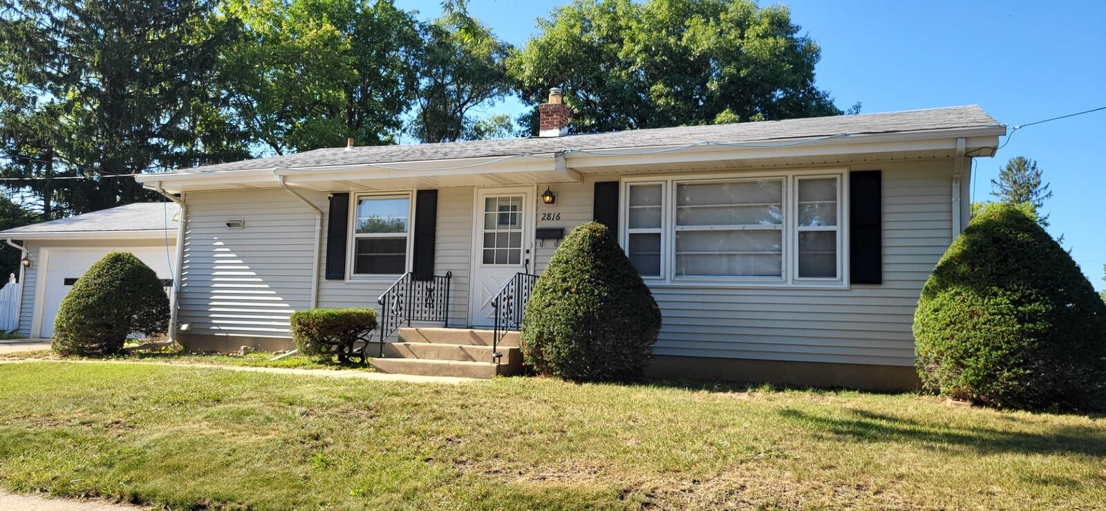 Property Photo:  2816 Pleasant View Avenue  IL 61108 