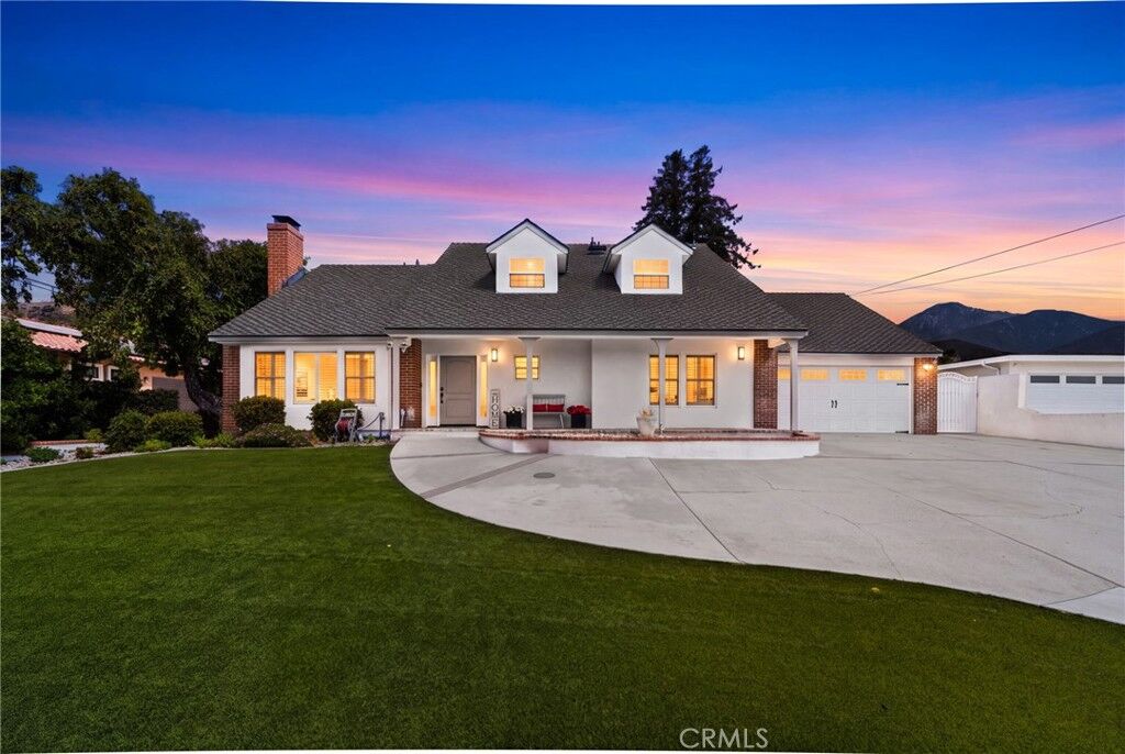 Property Photo:  547 W 25th  CA 91784 