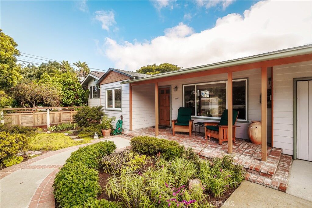Property Photo:  1107 Balboa St  CA 93442 
