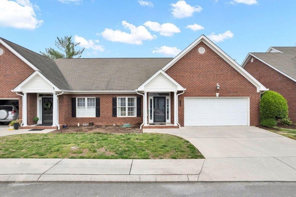 Property Photo: 115 Overbriar Dr NE TN 37312