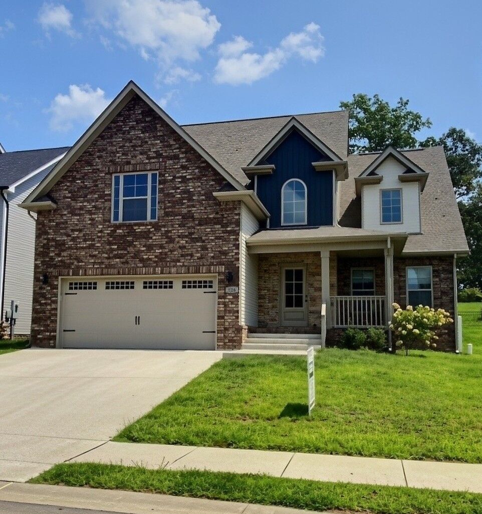 Property Photo: 826 Limestone Way TN 37043