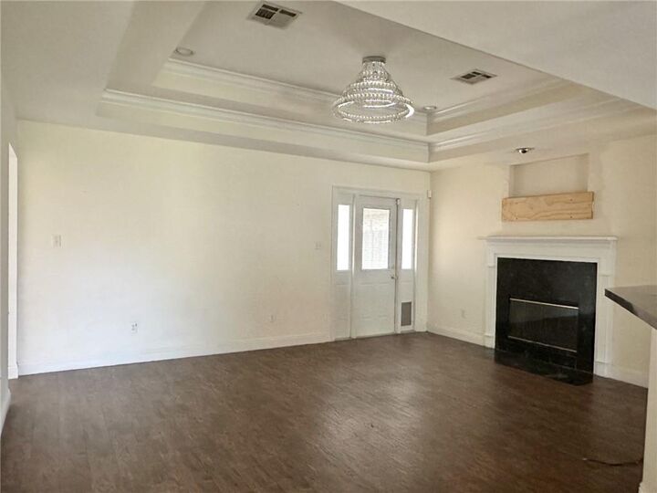 Property Photo:  2415 Amy Drive  LA 70068 