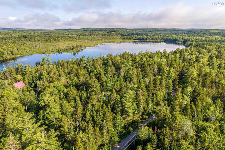 Property Photo:  Middle Lake Road S  NS B0N 2T0 