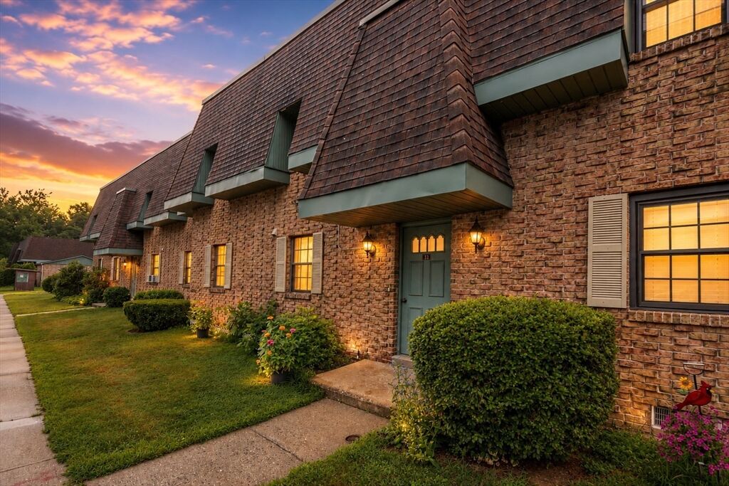 Property Photo:  549 Russell Rd 3C  MA 01085 