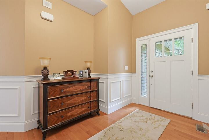 Property Photo:  7 Walden Way 7  MA 01757 