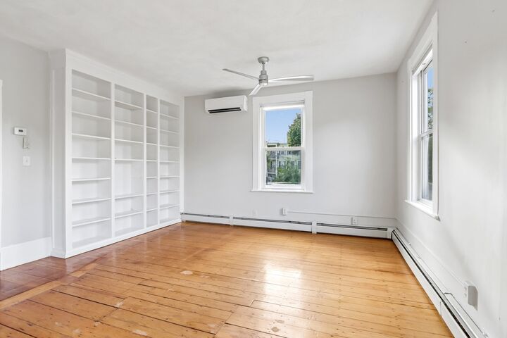 Property Photo: 246 Cypress St 4 MA 02445