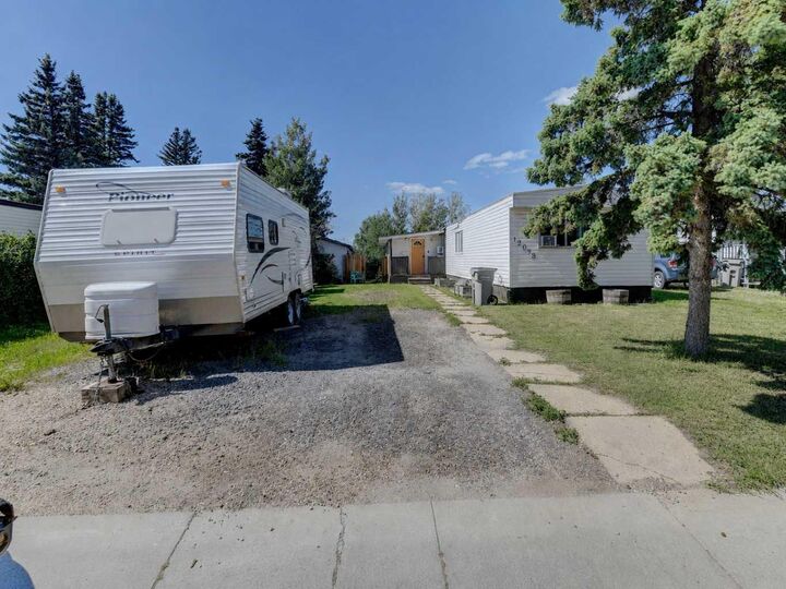 Property Photo: 12038 97 Street AB T8V 5J1