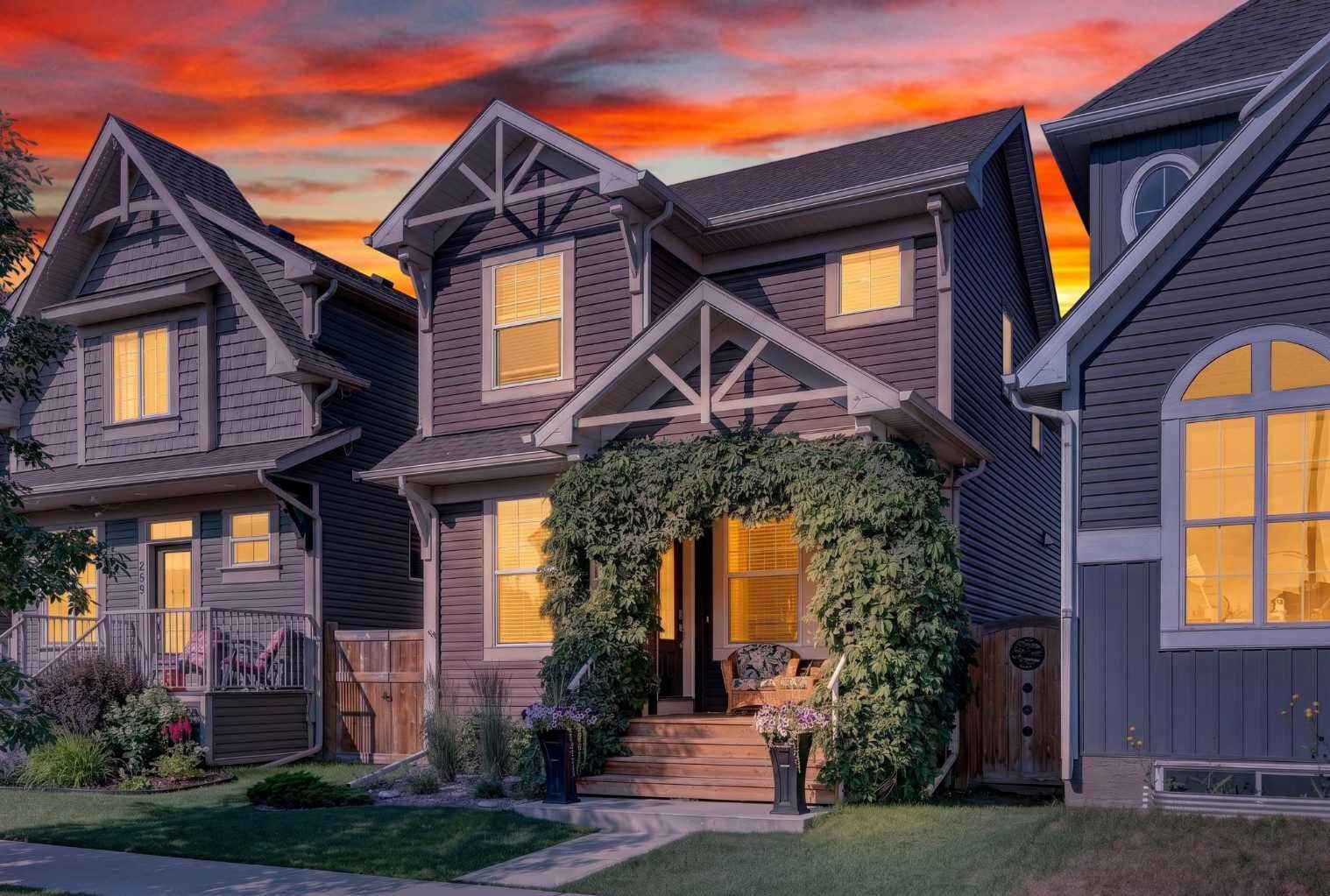 Property Photo:  213 Auburn Meadows Way SE  AB T3M 2H8 