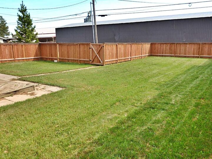 Property Photo: 4709 48B Avenue AB T9X 1R8